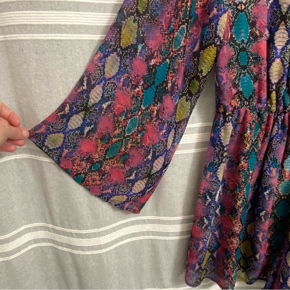 SHOW ME YOUR MUMU / Roxy Romper Oh My Boa Reptile Print Shorts Size XL - Picture 8 of 12